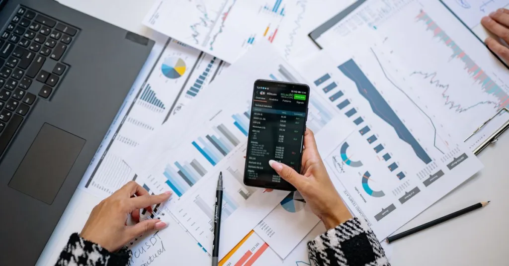 découvrez les stratégies de marketing digital pour booster votre visibilité en ligne, attirer plus de clients et augmenter vos ventes grâce aux outils numériques.